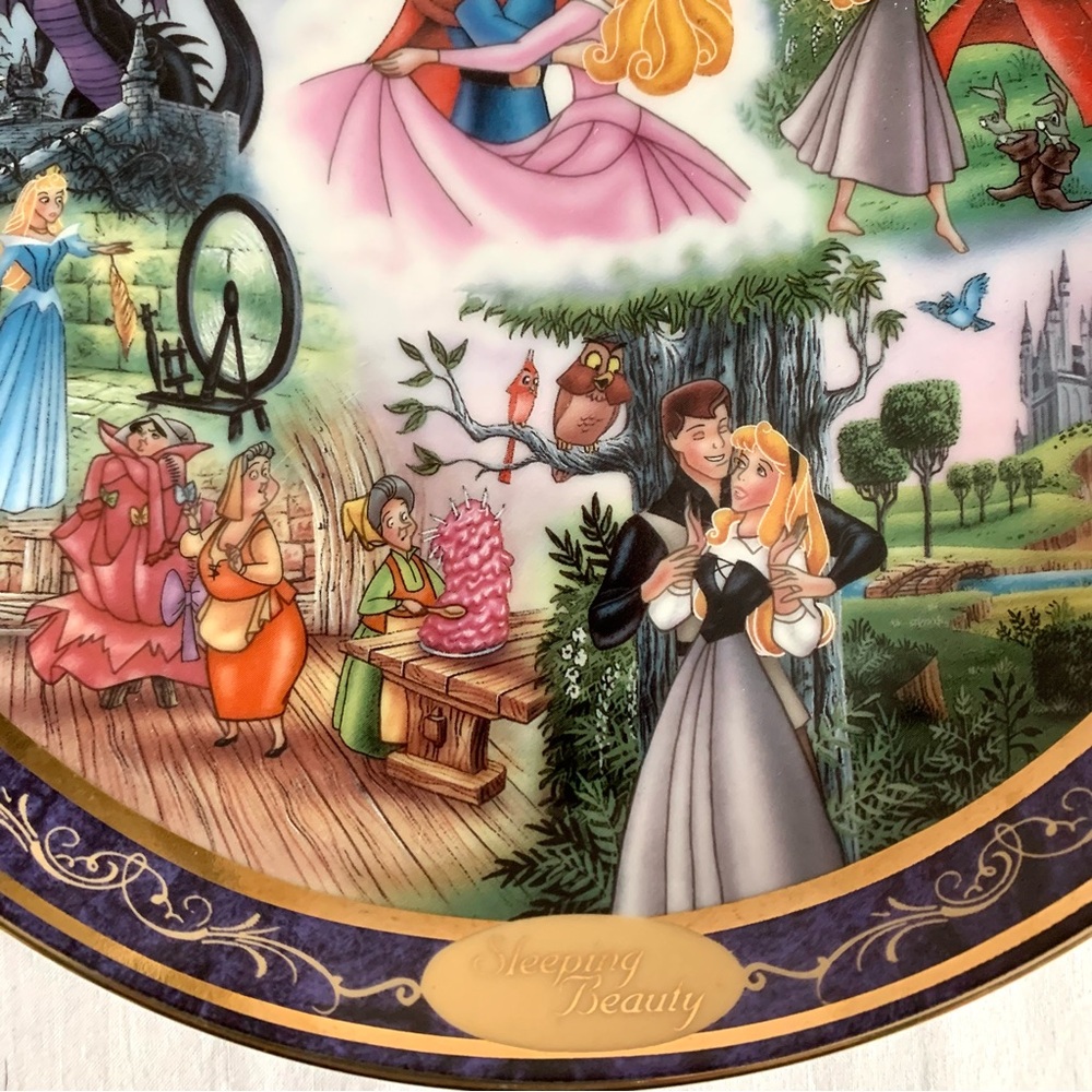 Disney Sleeping Beauty “Aurora Ever After” Bradford Exchange Display Plate - Picture 4 of 9